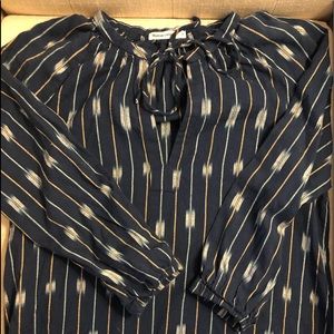 Marine Layer NWOT Blue Ikat 3/4 sleeve blouse